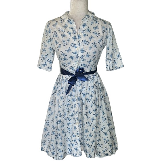 Vintage Dresses & Skirts - The Villager Vintage 60s Blue White Butterfly Floral Belted Button Down Dress XS